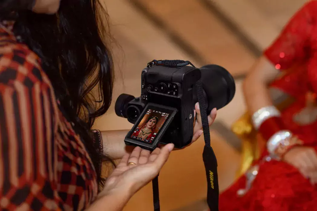 Nikon Z8 Mirrorless Camera {3 Year Warranty}